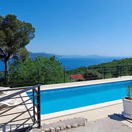 Apartment Butterfly 3 - Opatija By Guide
